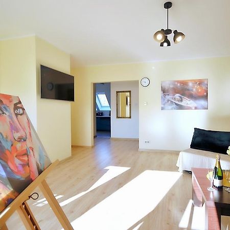 50 M Do Plazy Thobruk Apartamenty Piekna Dama Z Kolobrzegu Kültér fotó