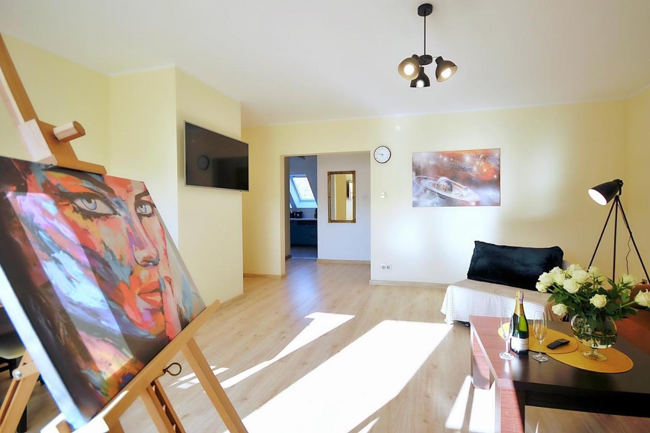 50 M Do Plazy Thobruk Apartamenty Piekna Dama Z Kolobrzegu Kültér fotó