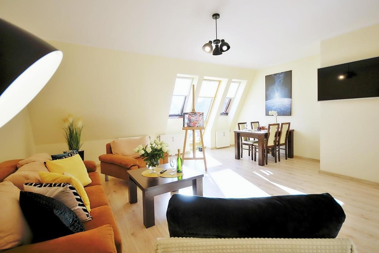 50 M Do Plazy Thobruk Apartamenty Piekna Dama Z Kolobrzegu Kültér fotó