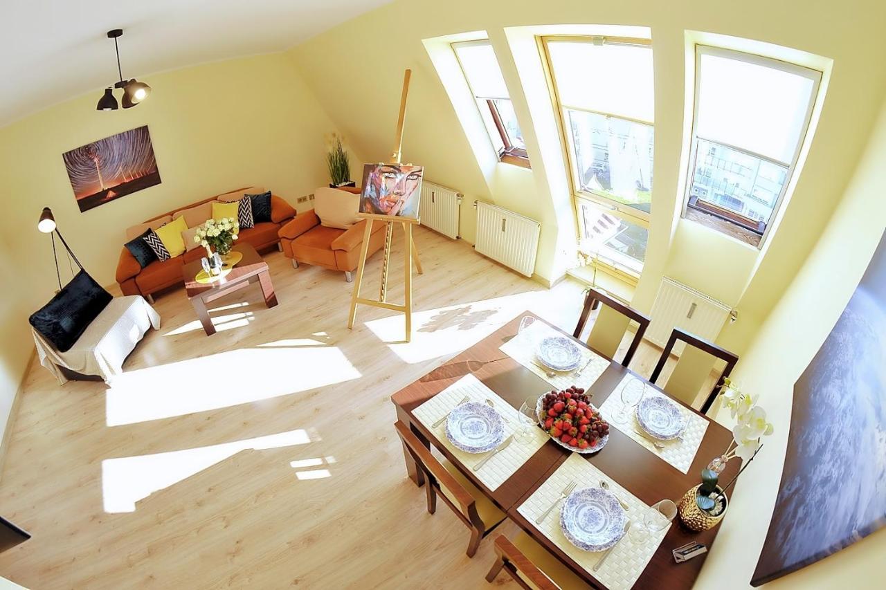 50 M Do Plazy Thobruk Apartamenty Piekna Dama Z Kolobrzegu Kültér fotó